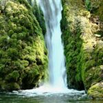 La cascata dall'acqua color smeraldo (Foto: Franco Gray)